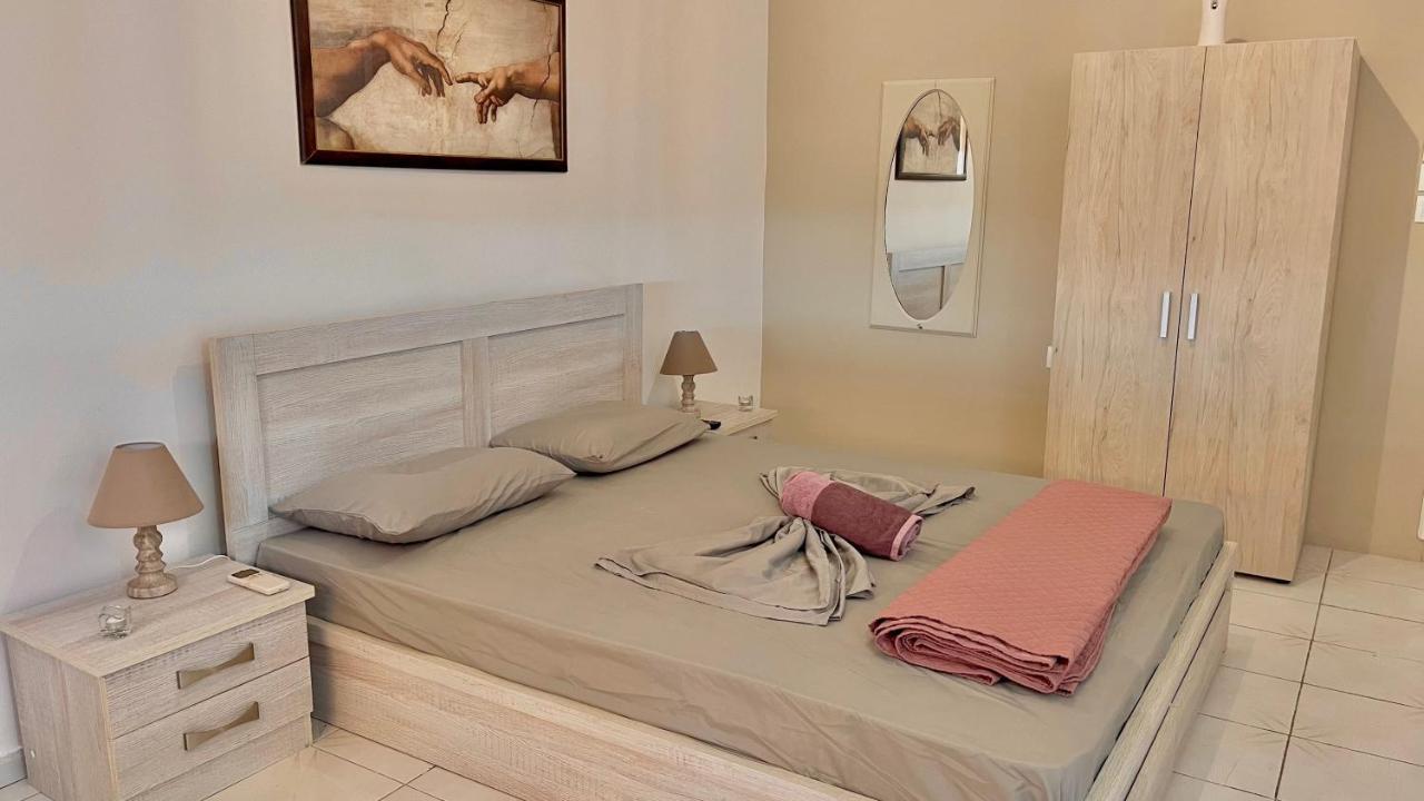 Seaview Apartments Anavyssos Ngoại thất bức ảnh