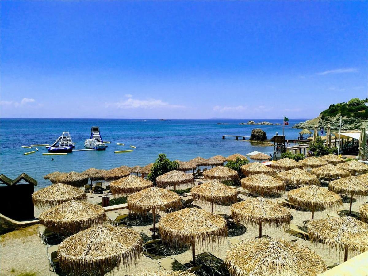 Seaview Apartments Anavyssos Ngoại thất bức ảnh